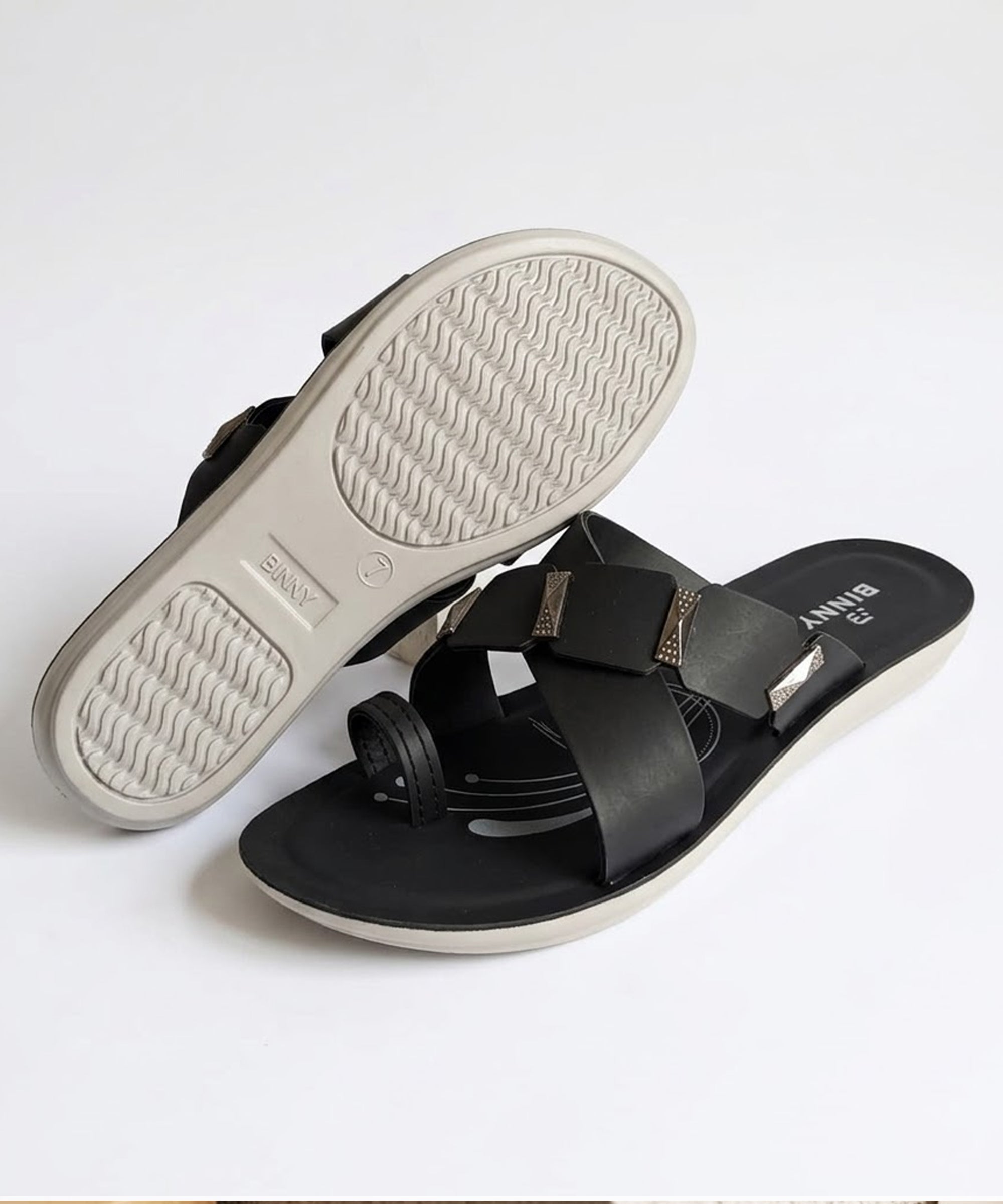 color:black