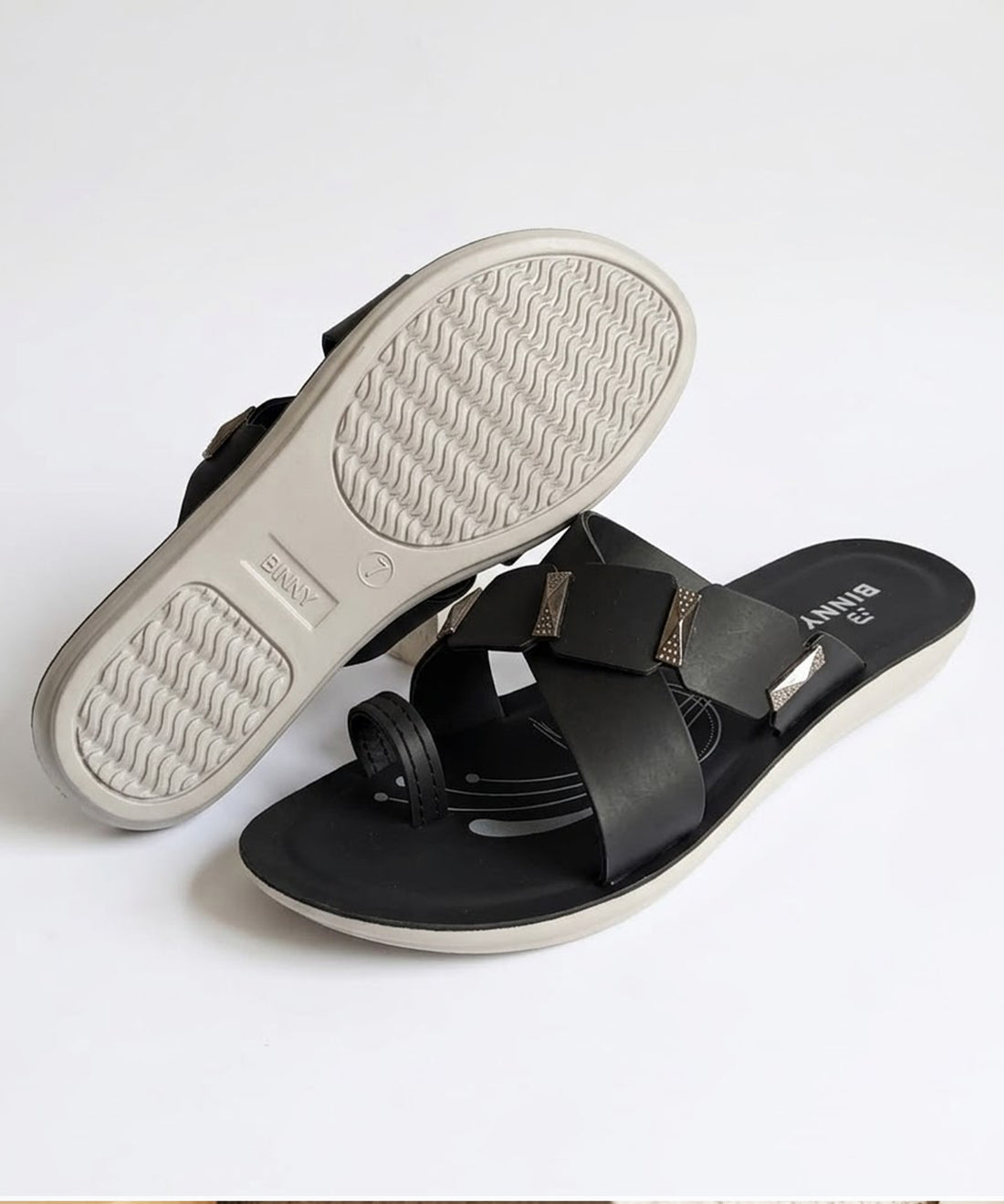 color:black