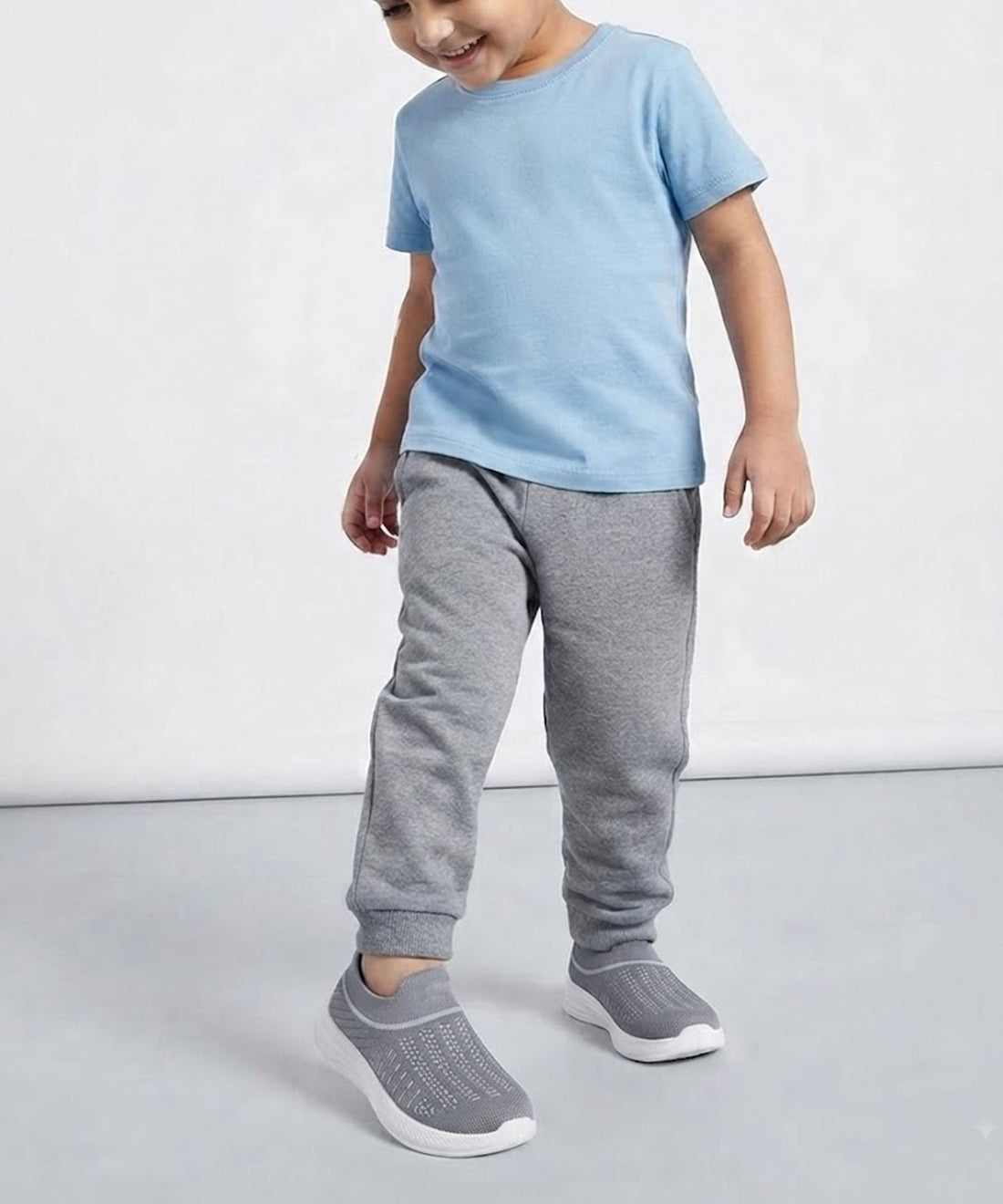 color:gray