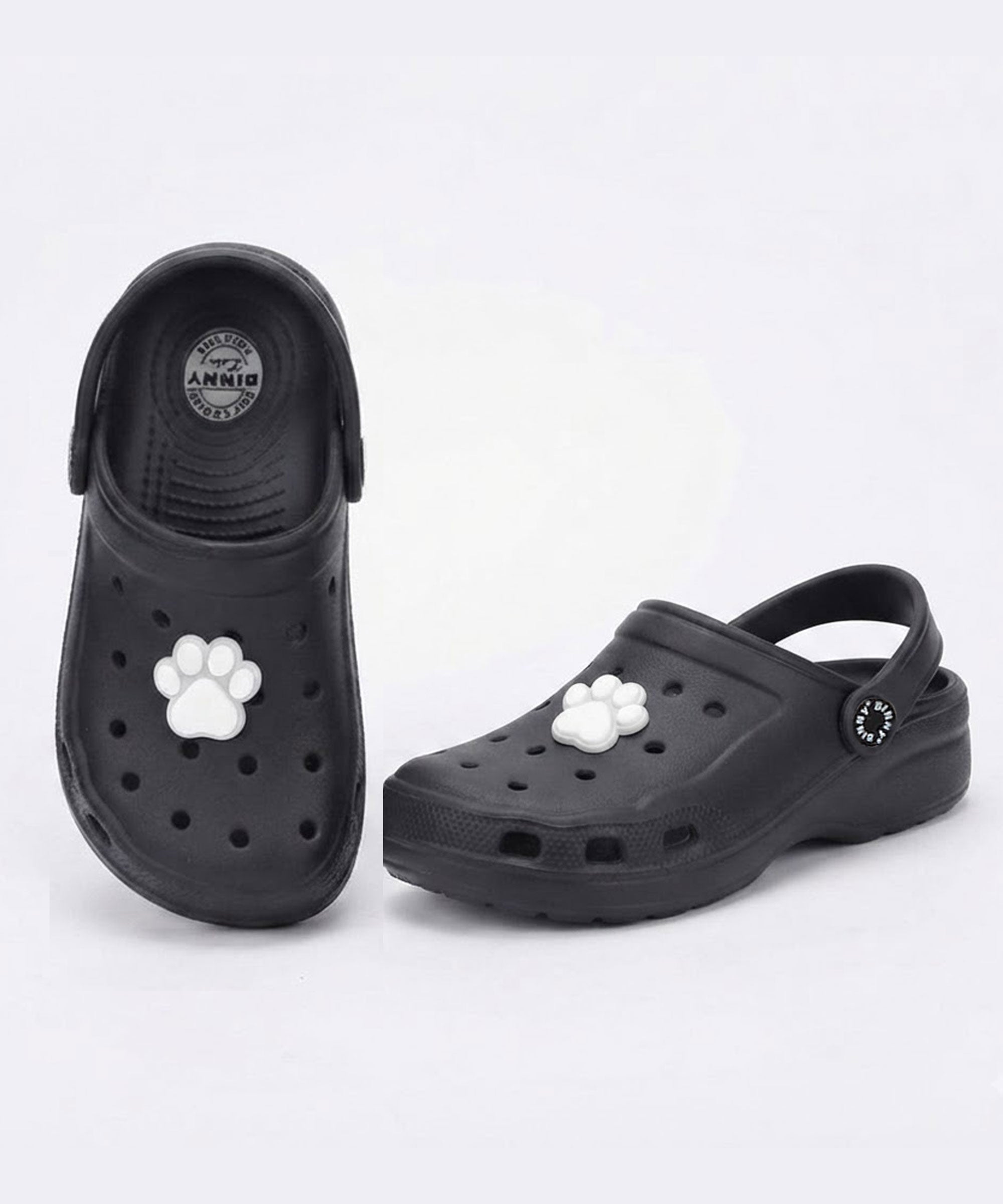 color:black