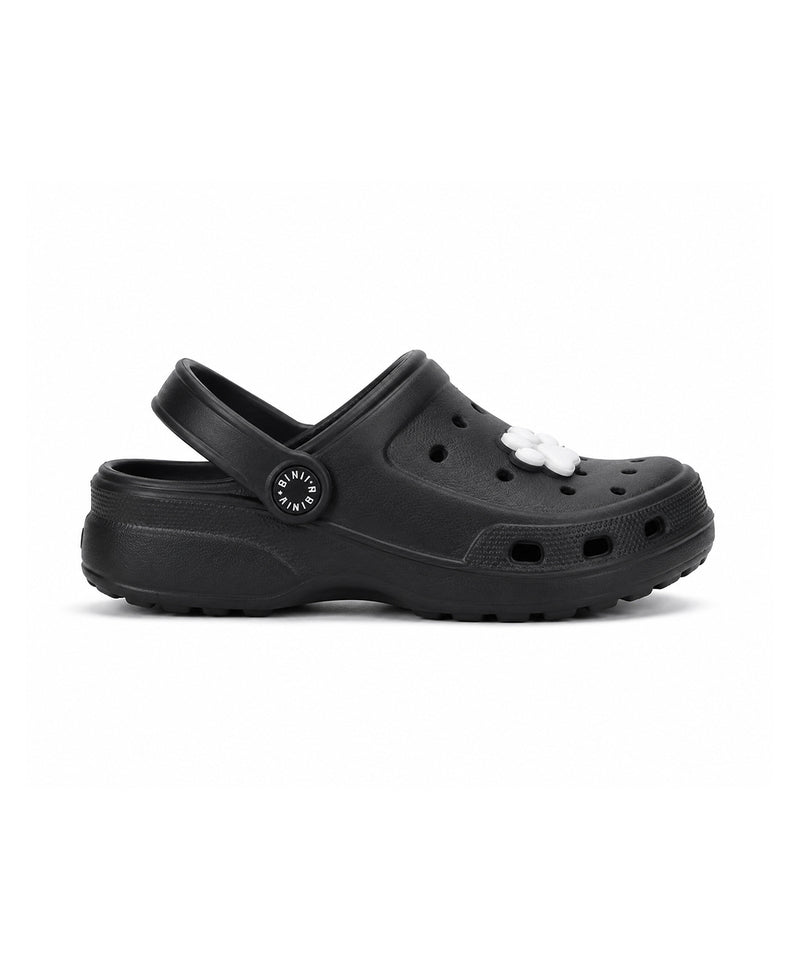 color:black